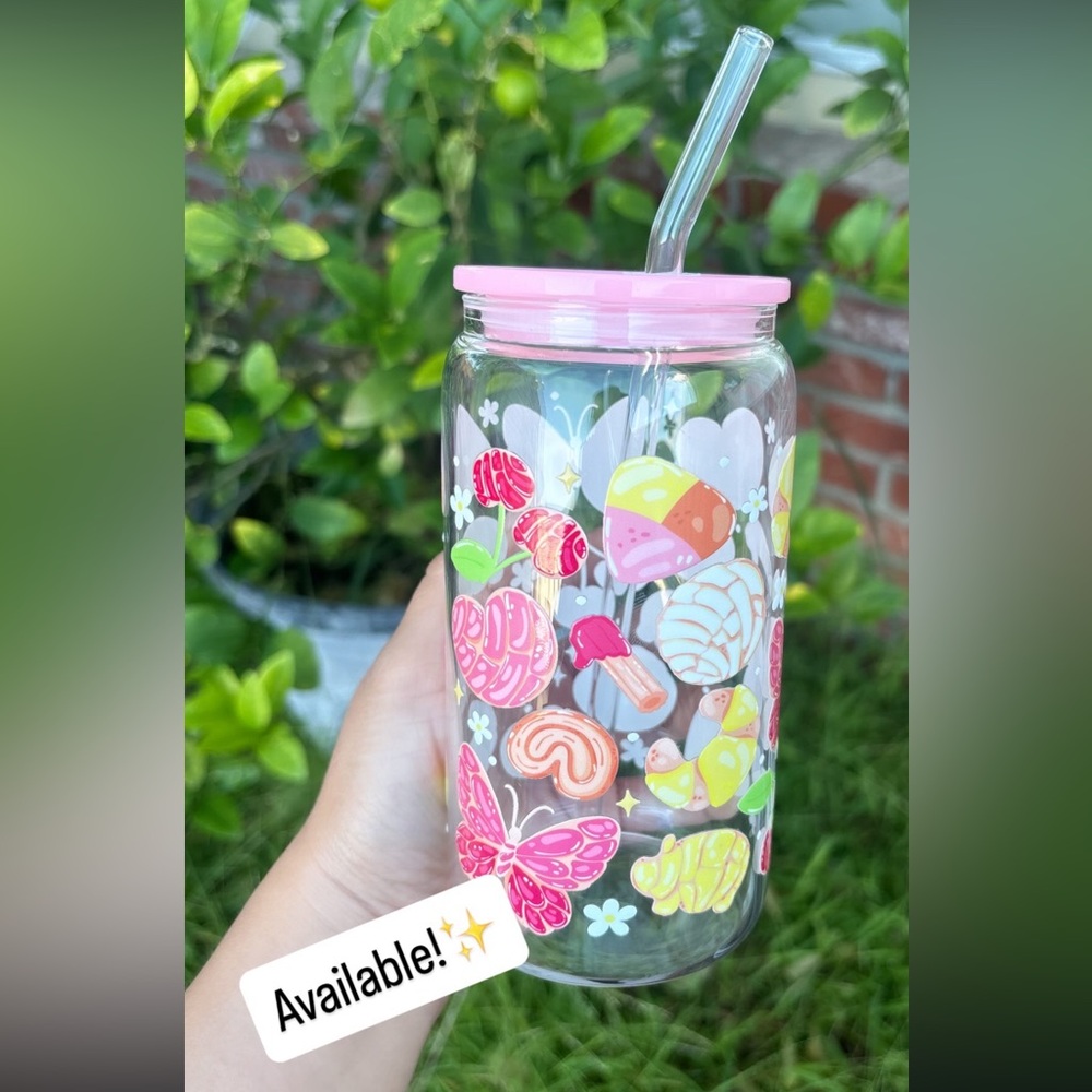 Mexican concha bread 16oz cup